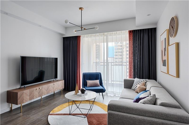 惠州市中天彩虹城歐式風(fēng)格三居室裝修案例