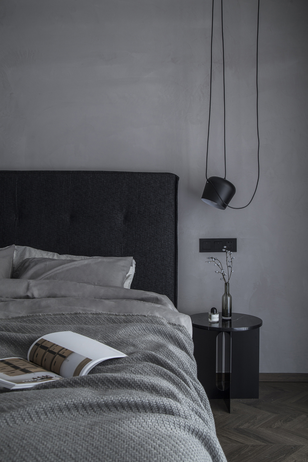 現(xiàn)代簡約風格室內家裝案例效果圖-臥室