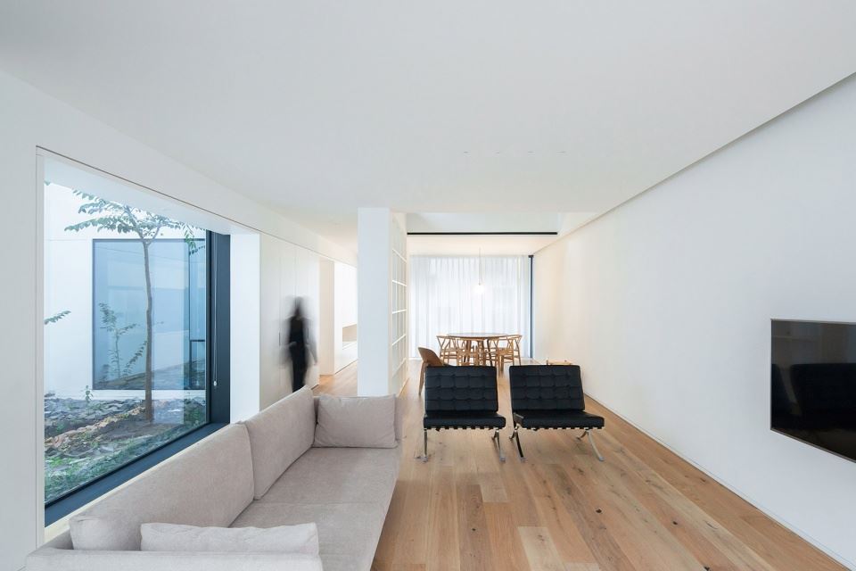 佛山市綠城&middot;桂語蘭庭現(xiàn)代簡約風(fēng)格別墅裝修案例