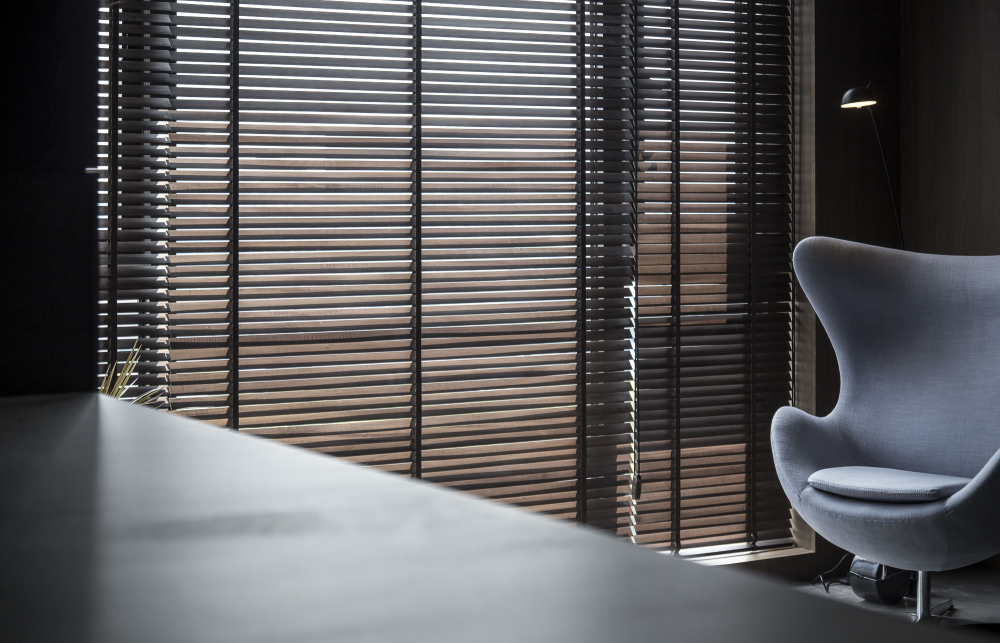 現(xiàn)代簡約風格室內家裝案例效果圖-餐桌椅