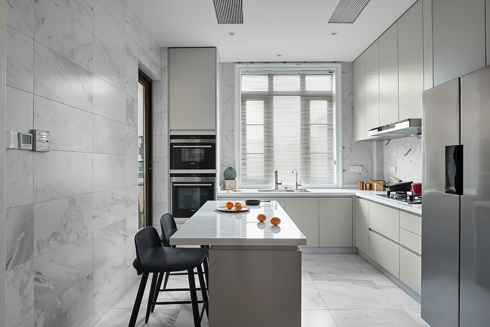 在起風的季節(jié)心理向往著柔軟的裝飾設計，平凡地過著舒心的生活-廚房