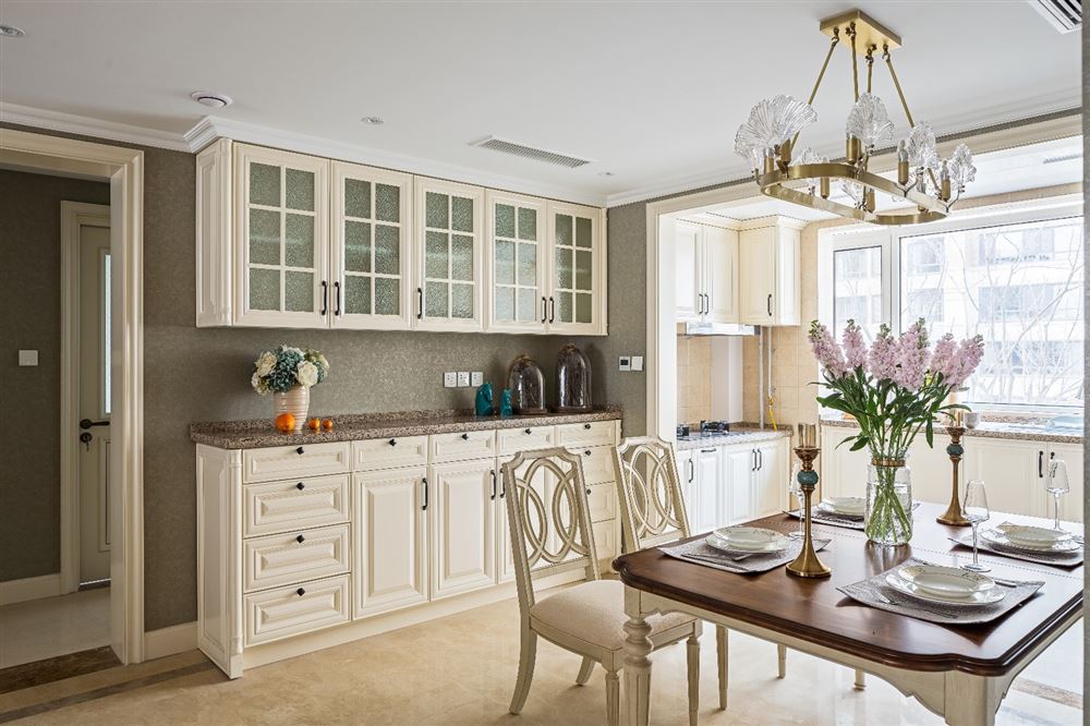 廣州市東方夏灣拿別墅美式風(fēng)格三居室裝修案例