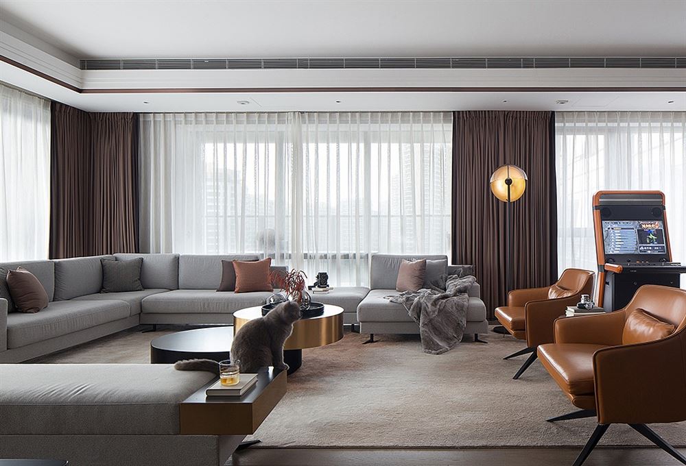 廣州市越秀濱海悅城輕奢風(fēng)格二居室裝修案例