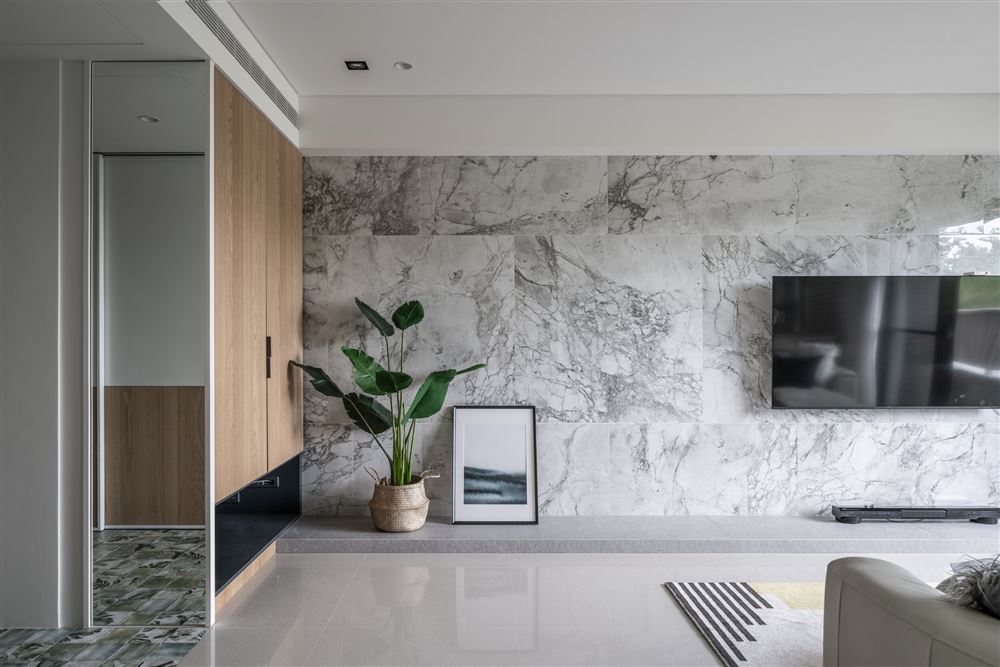 佛山市鵬瑞皓玥灣現(xiàn)代簡(jiǎn)約風(fēng)格三居室裝修案例