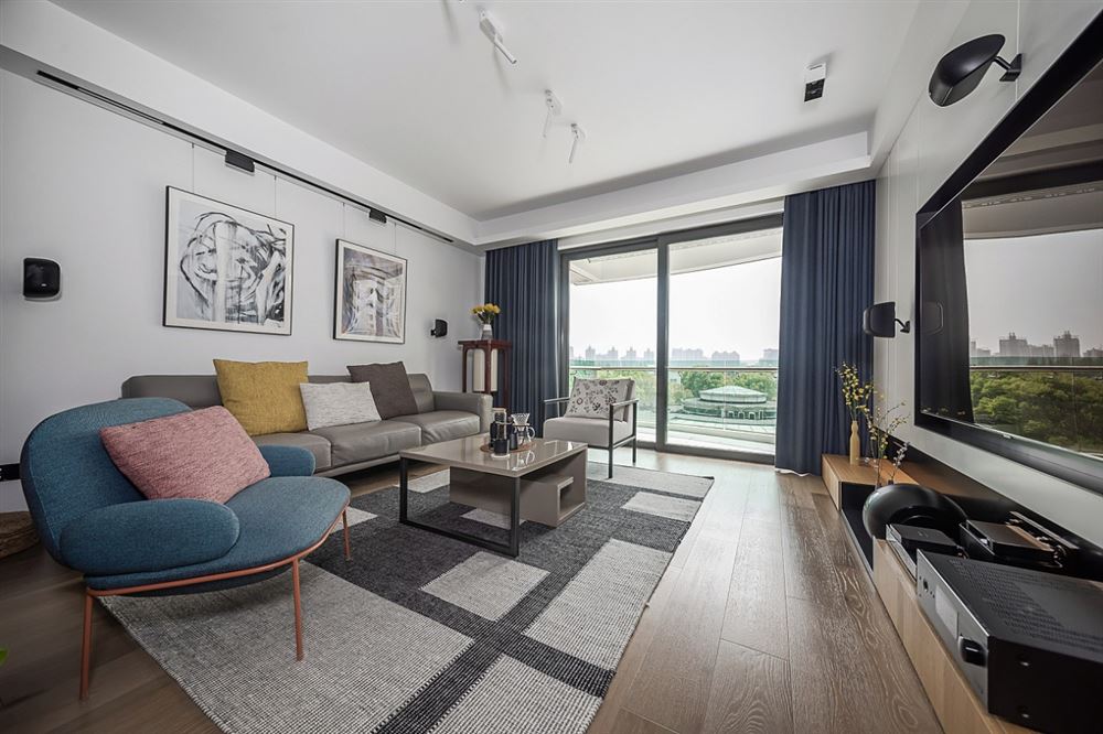 江門市恒大御景半島現(xiàn)代簡(jiǎn)約風(fēng)格三居室裝修案例