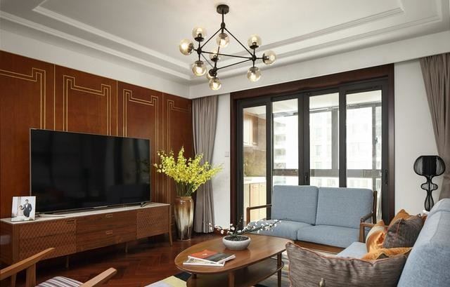 佛山市世茂弘陽綠島湖公館新古典風(fēng)格三居室裝修案例