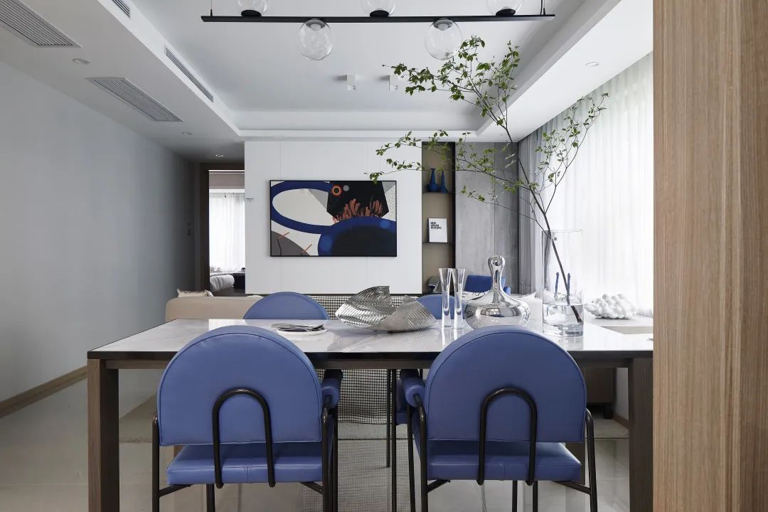 現(xiàn)代簡約風格室內(nèi)設(shè)計家裝案例-餐廳