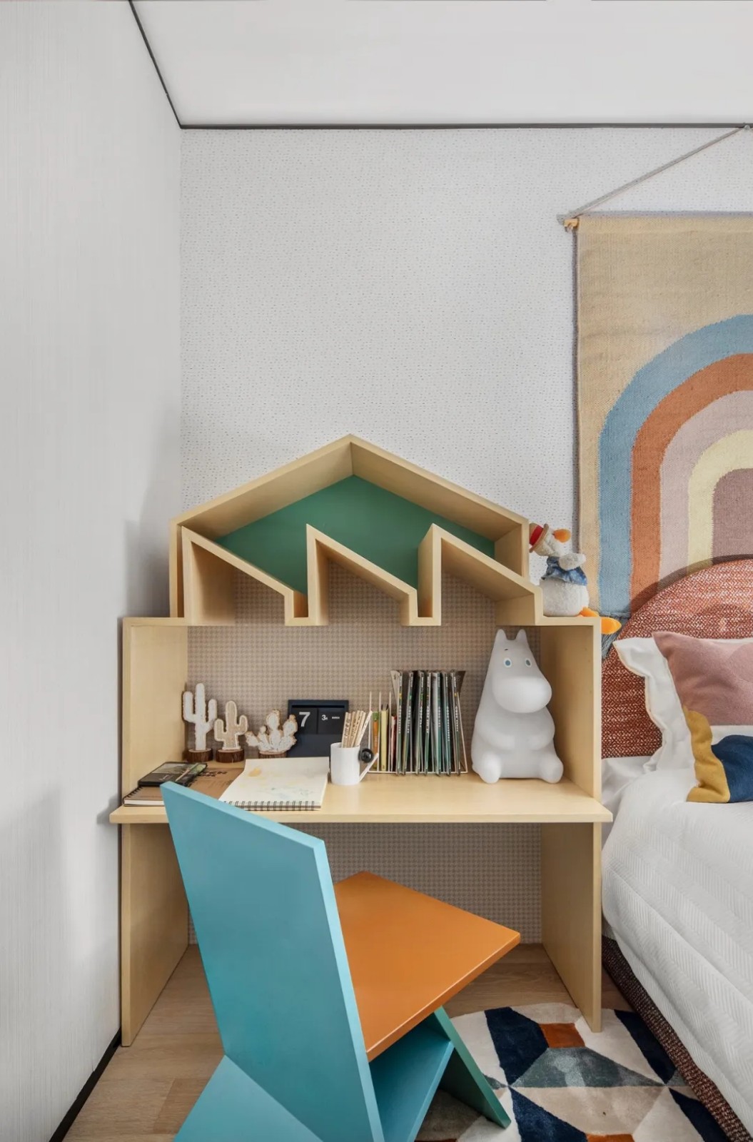 現(xiàn)代朋克風(fēng)格室內(nèi)設(shè)計(jì)家裝案例-兒童房