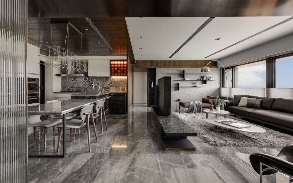 佛山市越秀御湖臺(tái)輕奢風(fēng)格四居室裝修案例